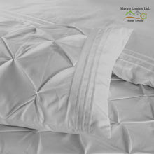 Load image into Gallery viewer, 100% Microfibre Soft Pinch Pleated Pintuck Duvet Cover Set

